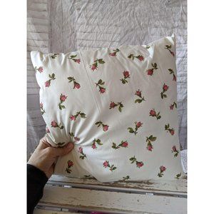 Tulip throw pillow wholesale merchandisers‎